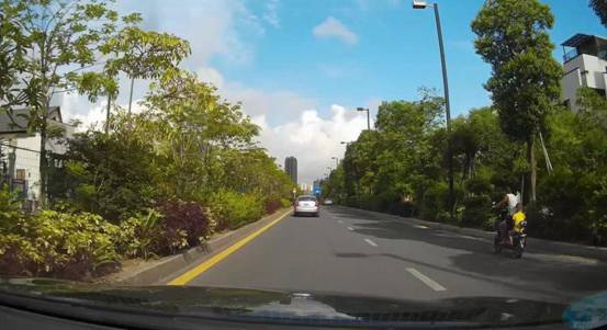 極清攝錄，大智極清行車記錄儀G322裝車實(shí)錄