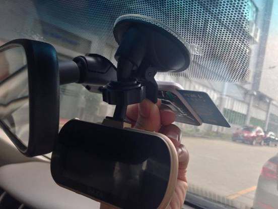 簡便 大智G322極清行車記錄儀上車安裝實拍